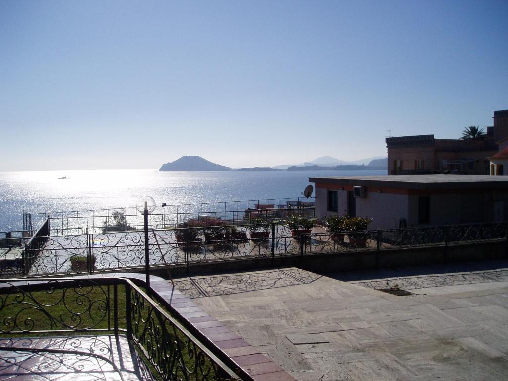 Miramare Residence Pozzuoli Eksteriør billede