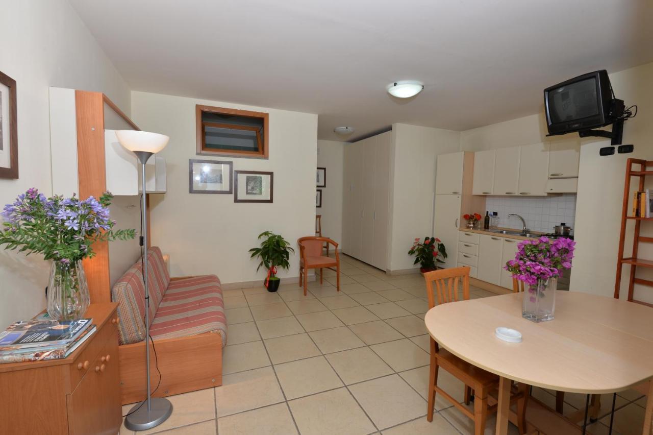 Miramare Residence Pozzuoli Eksteriør billede